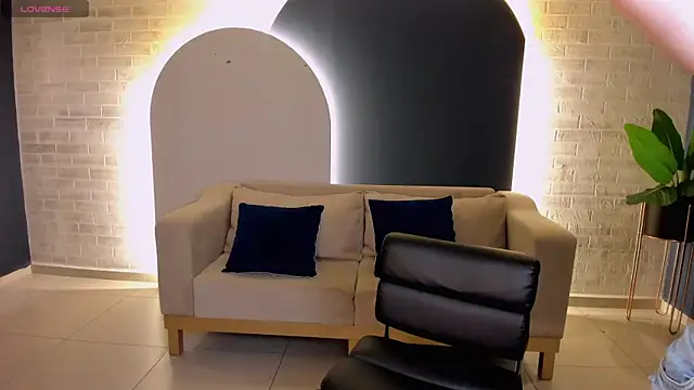 StacyWoods online show from 03-17-25, 10:49