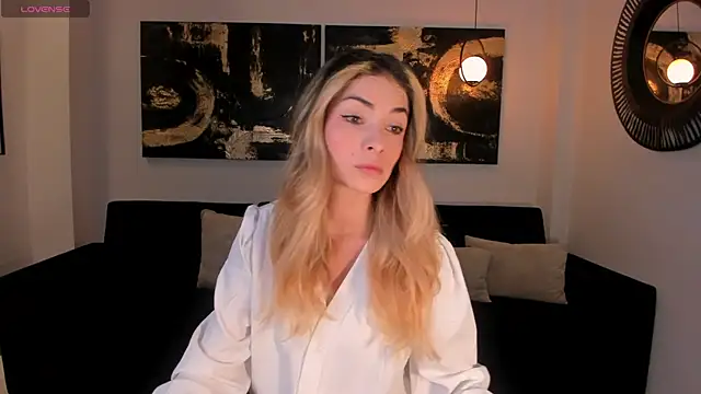 Snapshot of StacyWoods chatting on 07-03-26, 11:17 StacyWoods online show from 07-03-26, 11:17