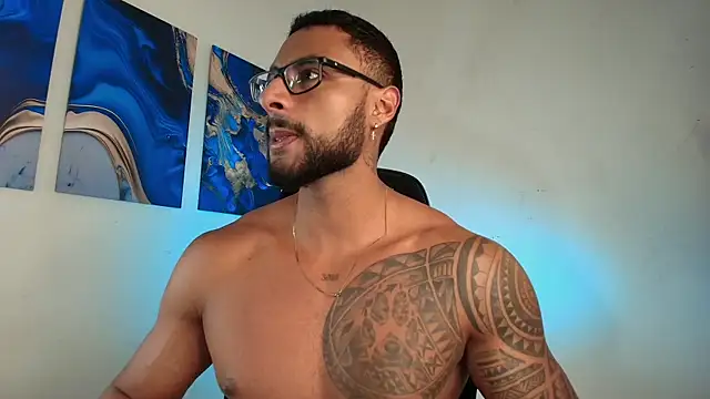 LiamGarcia1 online show from 02-14-26, 06:52