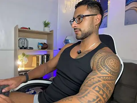 LiamGarcia1 online show from 07-17-26, 07:33