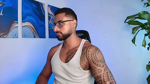 LiamGarcia1 online show from 03-23-26, 04:18