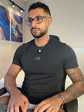 LiamGarcia1 online show from 05-23-26, 04:28