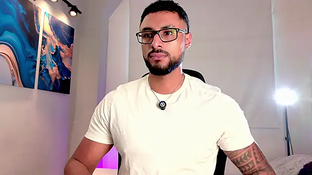 LiamGarcia1 online show from 06-18-26, 03:06