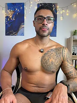 LiamGarcia1 online show from 07-10-26, 02:17