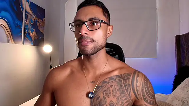 LiamGarcia1 online show from 05-03-26, 05:05