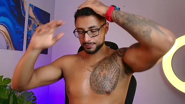 LiamGarcia1 online show from 09-16-25, 03:24