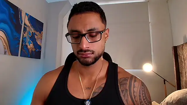 LiamGarcia1 online show from 04-27-26, 03:10