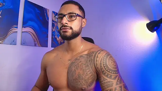 LiamGarcia1 online show from 02-26-26, 02:50