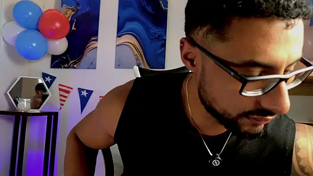 LiamGarcia1 online show from 07-04-26, 04:00
