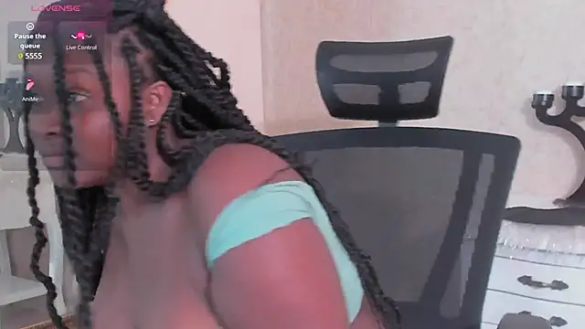 Snapshot of kendalbrowns chatting on 03-05-25, 11:38 kendalbrowns online show from 03-05-25, 11:38