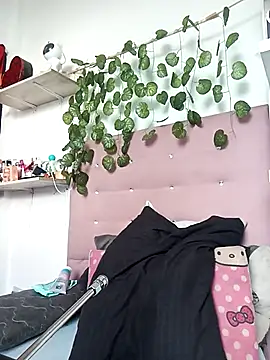 Snapshot of kendalbrowns chatting on 09-28-25, 12:12 kendalbrowns online show from 09-28-25, 12:12