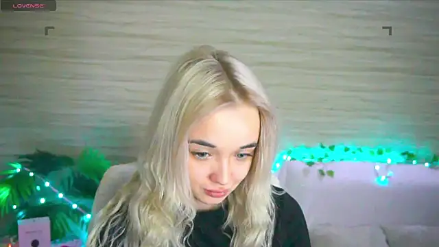 Ashley S online show from 09-26-25, 10:16