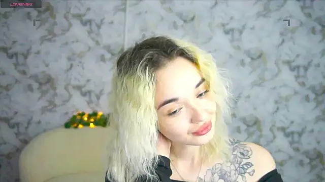 Ashley S online show from 04-30-26, 10:25