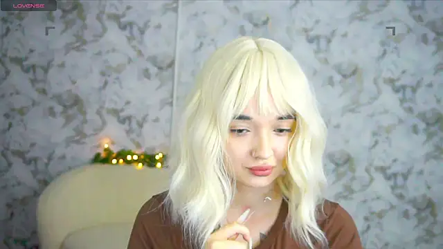 Ashley S online show from 05-18-26, 10:25