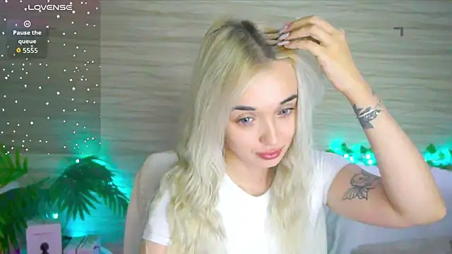 Ashley S online show from 09-10-25, 10:20