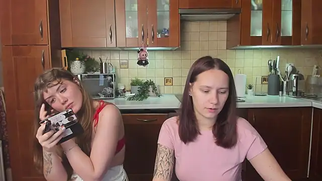 HotCaramellsTV online show from 05-07-26, 11:24