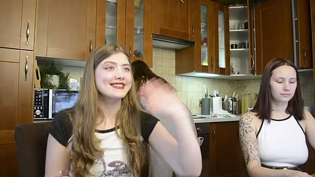 HotCaramellsTV online show from 02-15-26, 11:20