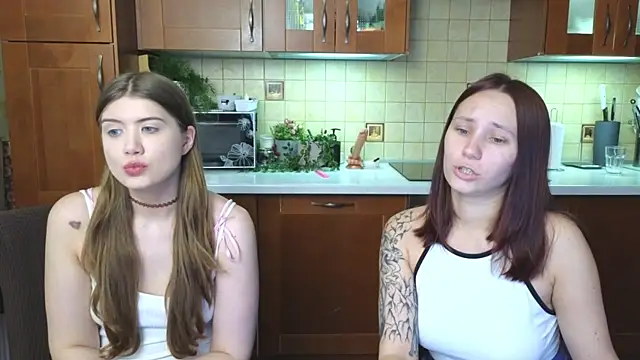 HotCaramellsTV online show from 04-10-26, 11:28