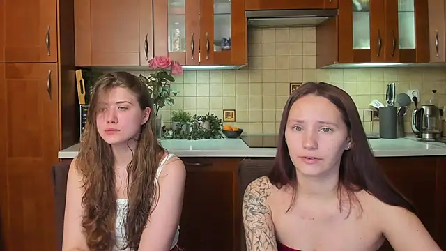 HotCaramellsTV online show from 05-26-26, 11:30