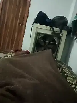 Snapshot of pintuS40 chatting on 02-17-26, 04:21 pintuS40 online show from 02-17-26, 04:21