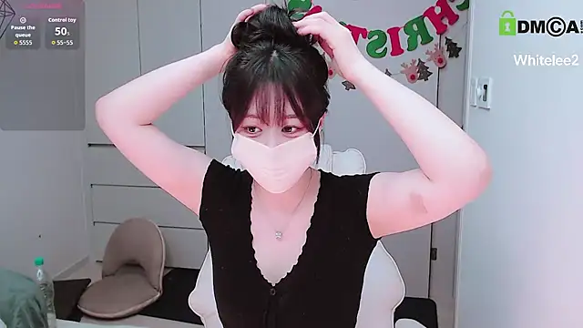 Snapshot of whitelee2 chatting on 01-18-26, 01:25 whitelee2 online show from 01-18-26, 01:25