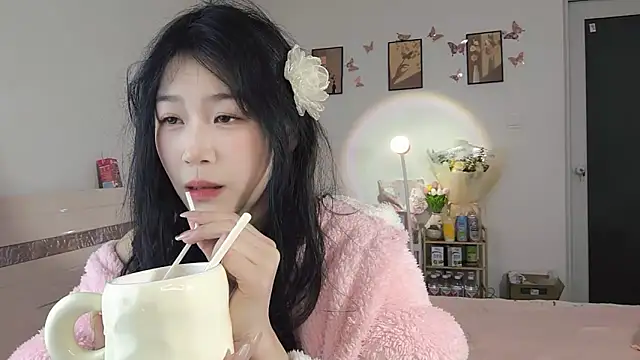 Luminous163 online show from 03-06-25, 01:03