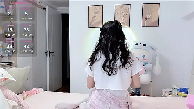 Luminous163 online show from 12-18-25, 01:04