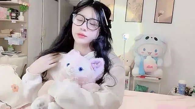 Luminous163 online show from 10-26-25, 10:26