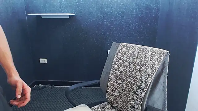 Kerverr  online show from 11-27-25, 02:17