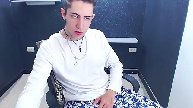 Kerverr  online show from 01-08-26, 05:19