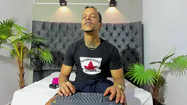 Salomon koude online show from 05-15-26, 02:09