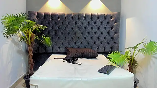Salomon koude online show from 05-19-26, 02:02