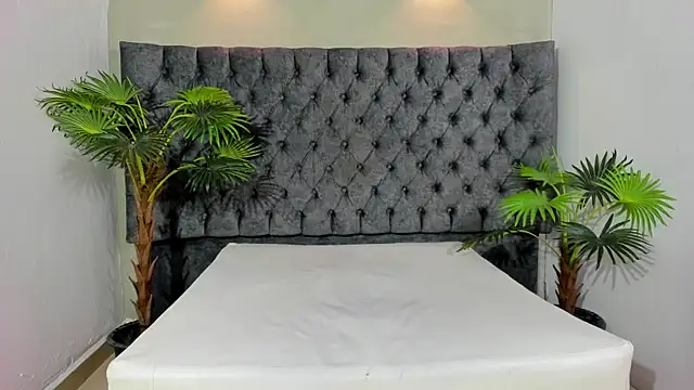 Salomon koude online show from 04-14-26, 04:23