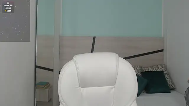 Snapshot of sussy_leon chatting on 03-10-25, 01:10 sussy leon online show from 03-10-25, 01:10