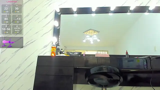 ElisabethMassey online show from 11-04-25, 04:00