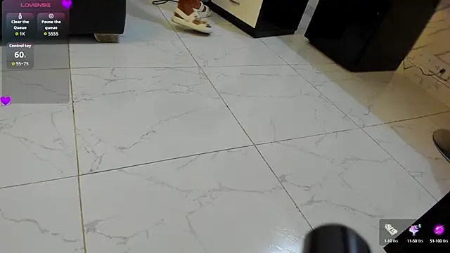 ElisabethMassey online show from 10-13-25, 01:02