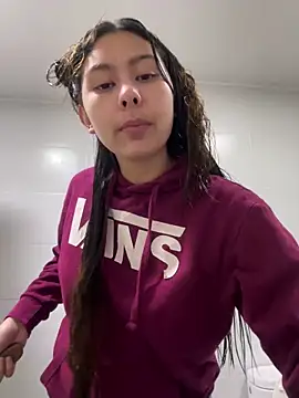 Im sophia1 online show from 02-04-26, 06:25