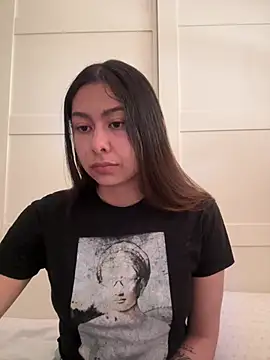 Im sophia1 online show from 03-18-26, 01:02