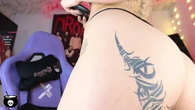 Melanie Nyx online show from 03-20-25, 06:30