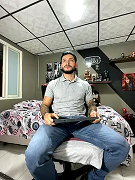 marcel crawford96 online show from 09-10-25, 01:21