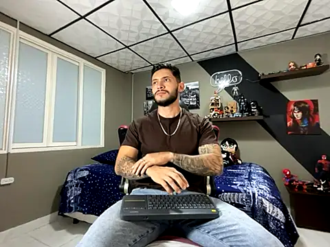 marcel crawford96 online show from 10-05-25, 01:46