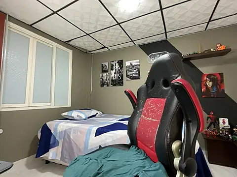 marcel crawford96 online show from 03-12-26, 01:48