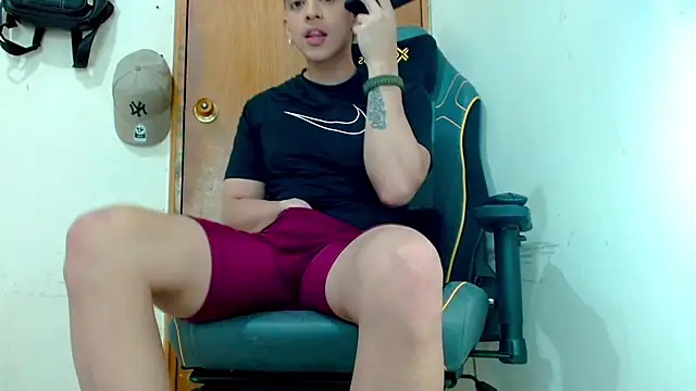 Danyer33 online show from 02-25-26, 11:04