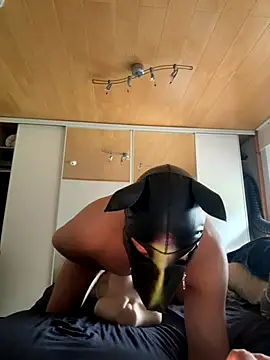 Snapshot of PlayDog123 chatting on 10-05-25, 11:45 PlayDog123 online show from 10-05-25, 11:45