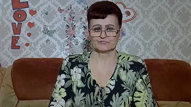 PaulaGolden online show from 06-12-26, 02:59