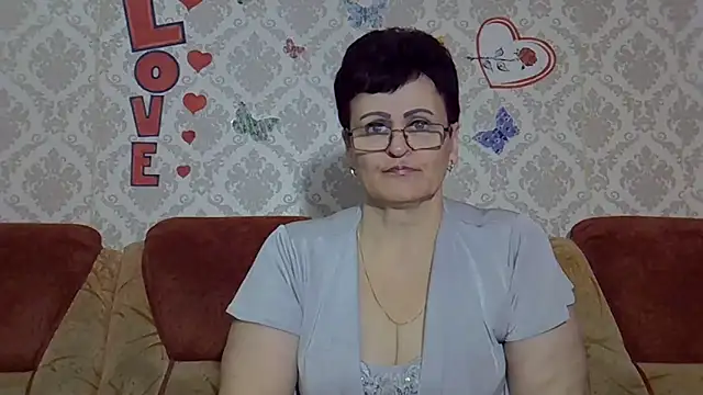 PaulaGolden online show from 11-24-25, 10:37