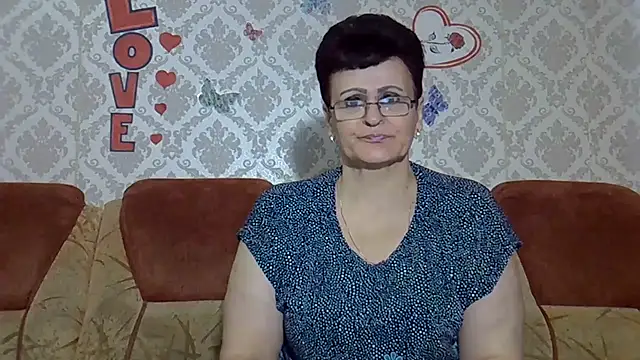 PaulaGolden online show from 10-06-25, 05:52