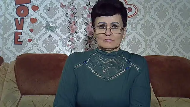 PaulaGolden online show from 05-10-26, 07:49