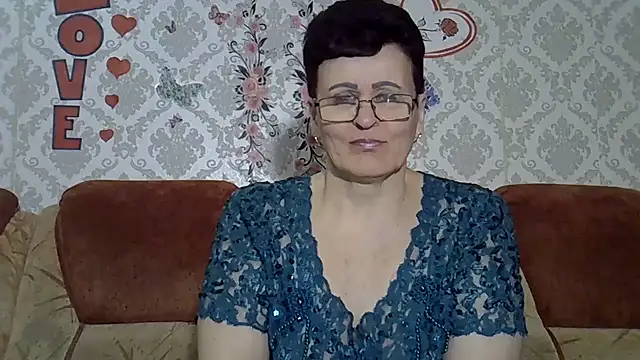 PaulaGolden online show from 04-10-26, 06:48