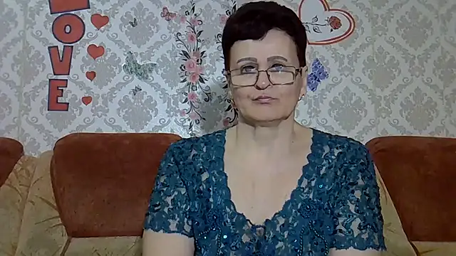 PaulaGolden online show from 04-08-26, 05:36